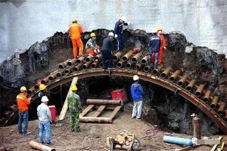 镇海隧道钢花管支护案例